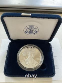2010-W AMERICAN EAGLE99.9% Silver 31.072g One Troy Oz West Point Mint