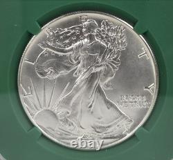 1986 (S) et 1987 (S) Aigles d’argent Green Core S$1 MS69 provenant d’une boîte scellée de l’US Mint