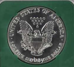 1986 (S) et 1987 (S) Aigles d’argent Green Core S$1 MS69 provenant d’une boîte scellée de l’US Mint