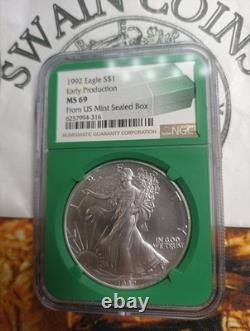 1992 American Silver Eagle, production précoce NGC MS-69, noyau vert E185-95