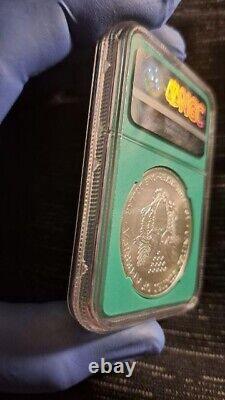 1996 Aigle d'argent MS -69 NGC Boîte scellée de la Monnaie des États-Unis dans un support vert