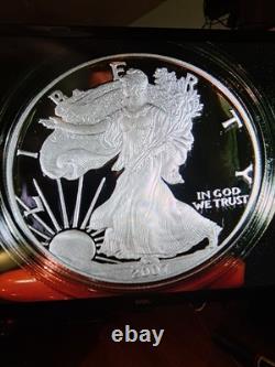 2007-W 1 $ American Eagle en argent DCAM Proof (PR-70 estimé) emballage officiel de la Monnaie des États-Unis et COA