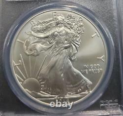 2014 Aigle d’argent Walking Liberty PCGS MS69 S1$ First Strike Drapeau des États-Unis