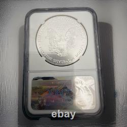 2017 Silver Eagle NGC MS 69 Premières émissions, état impeccable, sans taches