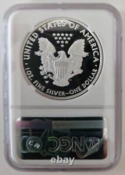2020 W 1 $ Aigle en Argent Fin de la Seconde Guerre Mondiale V75 Marque Privée NGC PF69 Ultra Cameo Étiquette V-Jour