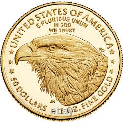 American Gold Eagle Proof 1 oz $50 Coin in Capsule Random Date<br/><br/>
Aigle d'Or Américain Preuve 1 oz Pièce de 50 $ en Capsule Date Aléatoire