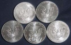 Cinq (5) différentes pièces d'argent américaines American Eagles d'une once en lot de bullion 010432