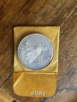 Dix, '81 Aigle américain Monde Wide Mint 1 oz Rondes en argent fin. 999 Fine