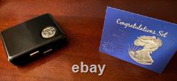 Ensemble Félicitations 2025 W Proof Silver Eagle avec emballage d’origine et certificat d’authenticité