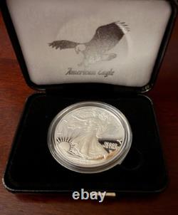 Ensemble Félicitations 2025 W Proof Silver Eagle avec emballage d’origine et certificat d’authenticité