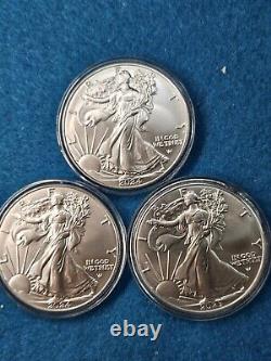 Lot de 3 Aigles américains en argent de 1 $ 2023, & (2) 2024