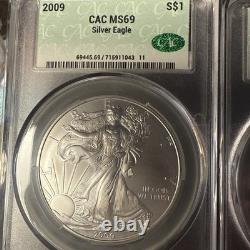 Lot de trois meilleures American Silver Eagles toutes notées CAC 69 avec étuis épais