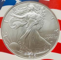Mint ! Édition du Nouvel An 2021 $1 Silver Eagle T-2 NGC MS70 Noyau Drapeau US Rare