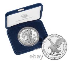 Monnaie en argent prouvée d'une once avec aigle américain pour le 250e anniversaire de la Marine des États-Unis