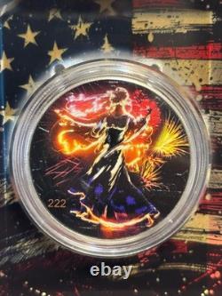 Pièce colorisée Silver Eagle 2024 Célébration du 4 juillet 1 oz. 999 Brille dans le noir #222