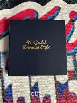 Pièce de monnaie américaine American Eagle de 2001 de 5 dollars en argent dans une boîte en velours bleu - Pièce authentique de la Monnaie des États-Unis