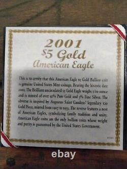 Pièce de monnaie de 5 dollars en argent American Eagle 2001 dans une boîte en velours bleu, véritable monnaie frappée par la Monnaie des États-Unis.