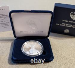 Pièce en argent Proof d'une once avec aigle américain pour le 250e anniversaire de la Marine des États-Unis